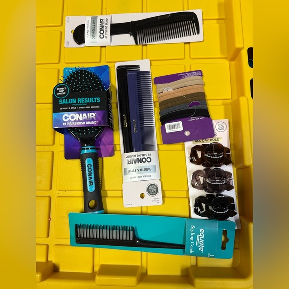 Conair Other - Conair  Hairbrush and hair tie bundle